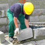 Se requieren albañiles para mantenimiento